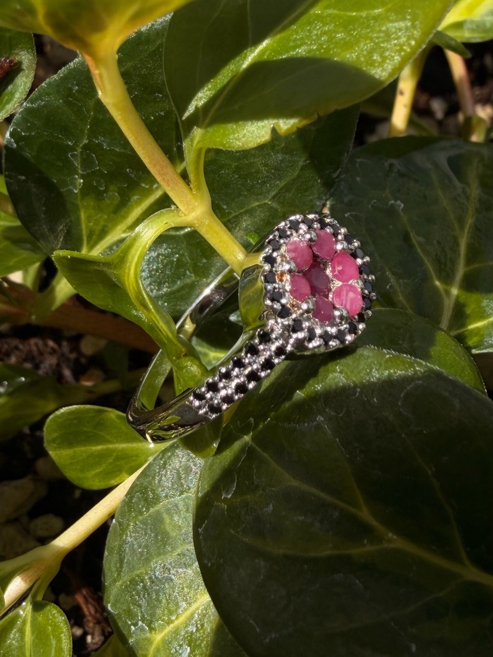 Sterling Silver Rhodium Plated AA Ruby & Black Spinel Ring Sz 8 | 0.71 CTW - Picture 4 of 10